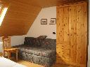 wohnung_oben_zimmer.jpg